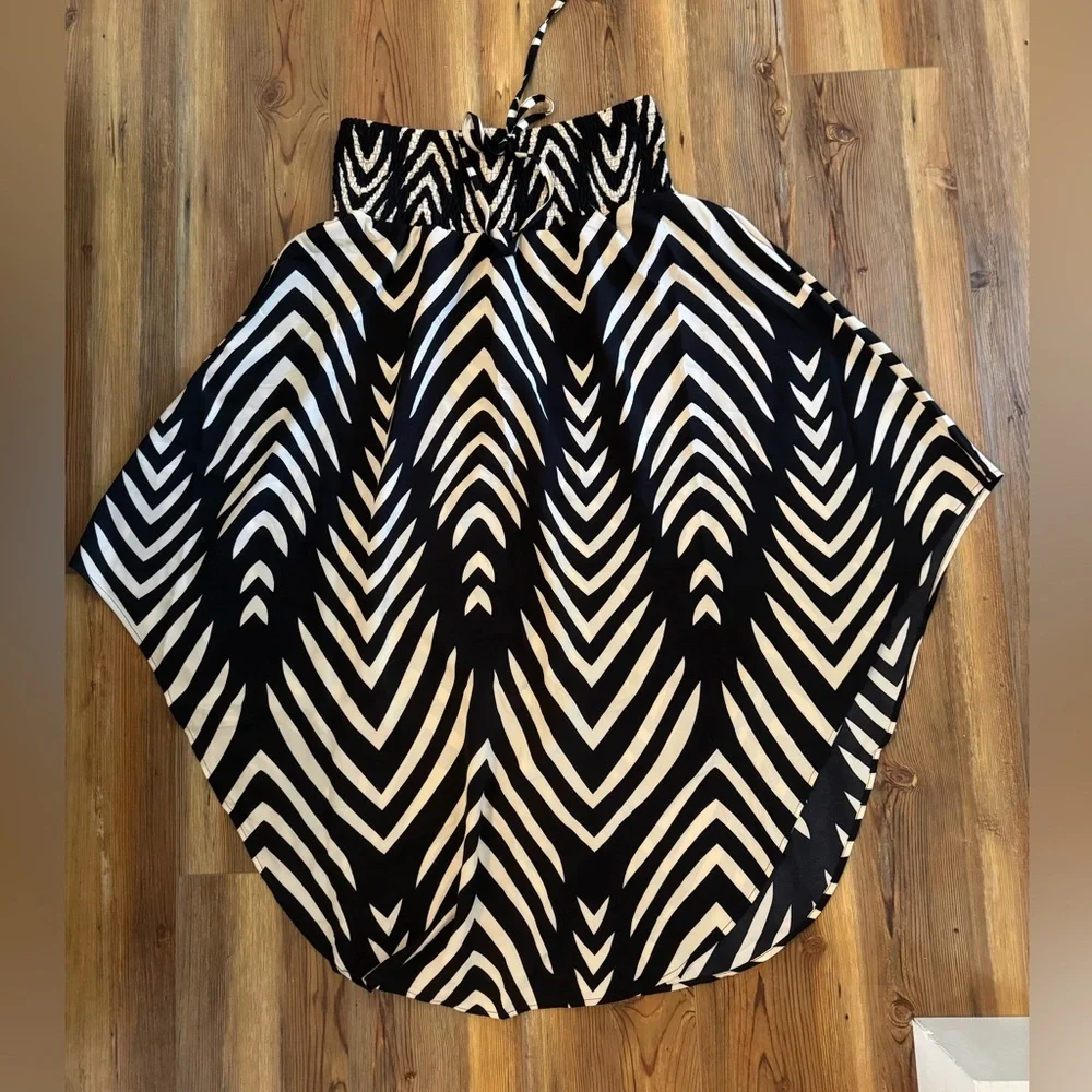 Black & Cream Asymmetrical Maxi Skirt - Smocked Waist - Picture 3 of 3